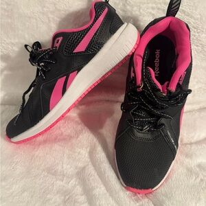 Reebok Girls  Sneakers in Black and Pink Size 4Y